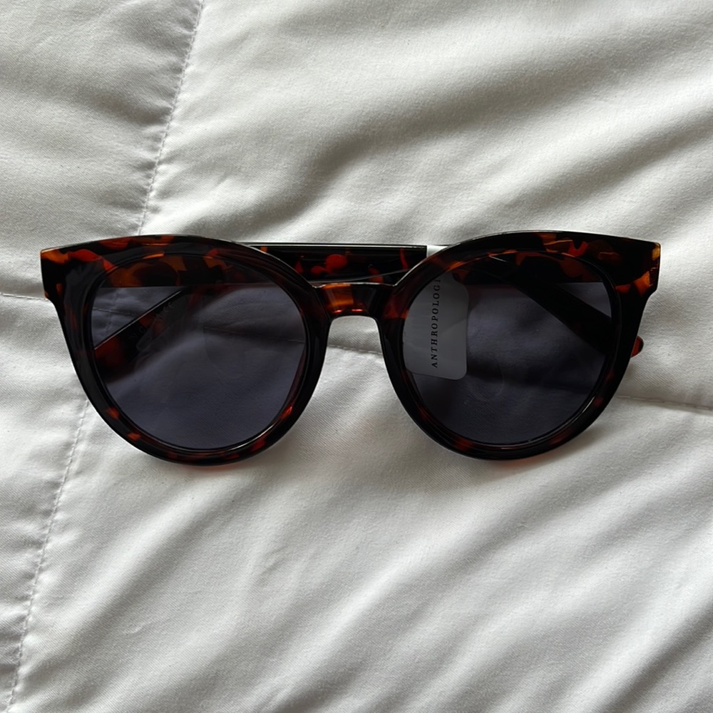 Anthropologie sunglasses NWT